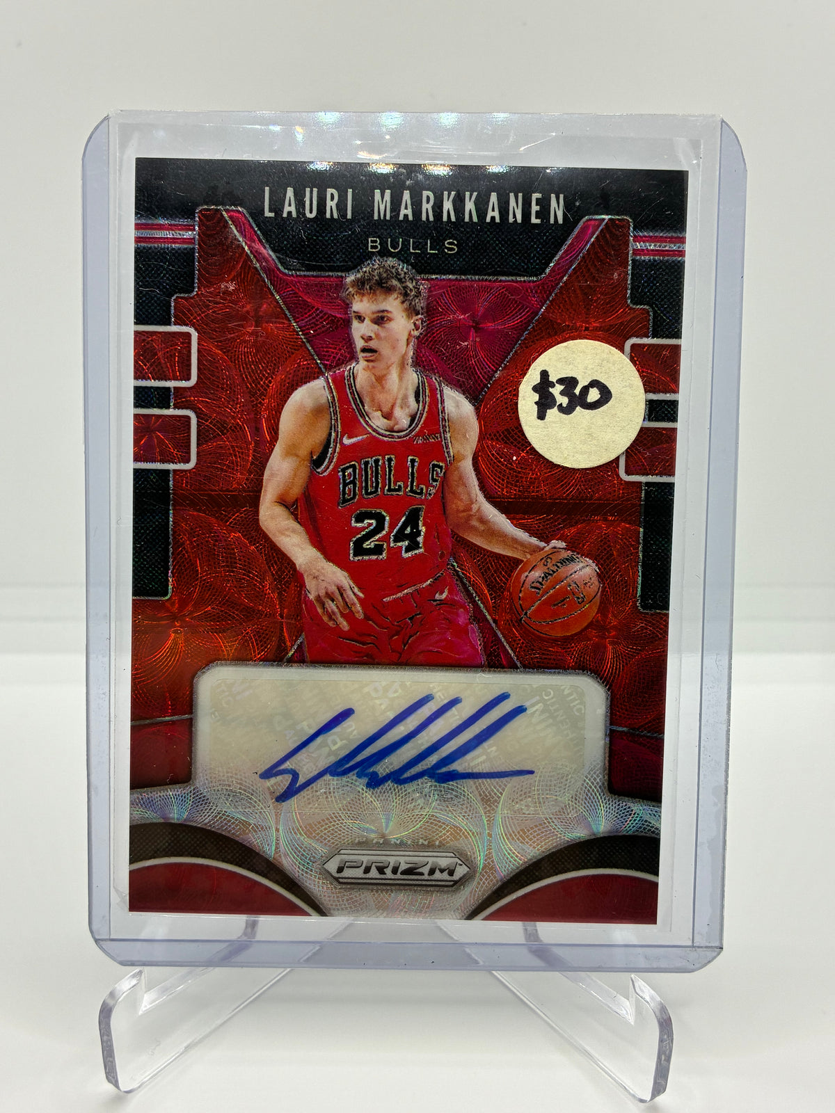 Lauri Markkanen Signed NBA card | Panini 2019-2020
